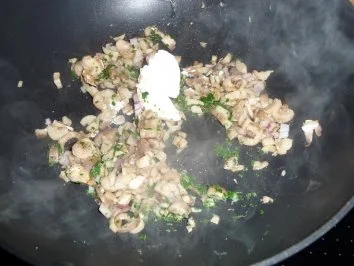 Rezept: Champignons gefüllt Bild Nr. 6 Champignons gefüllt - Rezept - Bild Nr. 6