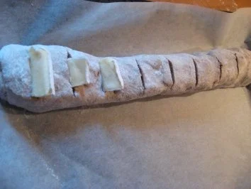 Rezept: Walnuß-Camembert- Brot mit Weintrauben Bild Nr. 7 Walnuß-Camembert- Brot mit Weintrauben - Rezept - Bild Nr. 7