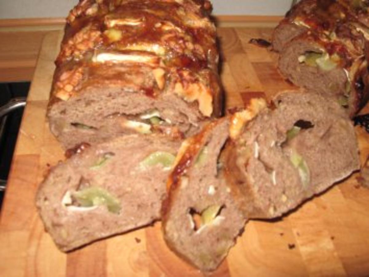 Walnuß-Camembert- Brot mit Weintrauben - Rezept - Bild Nr. 10