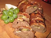 Walnuß-Camembert- Brot mit Weintrauben - Rezept