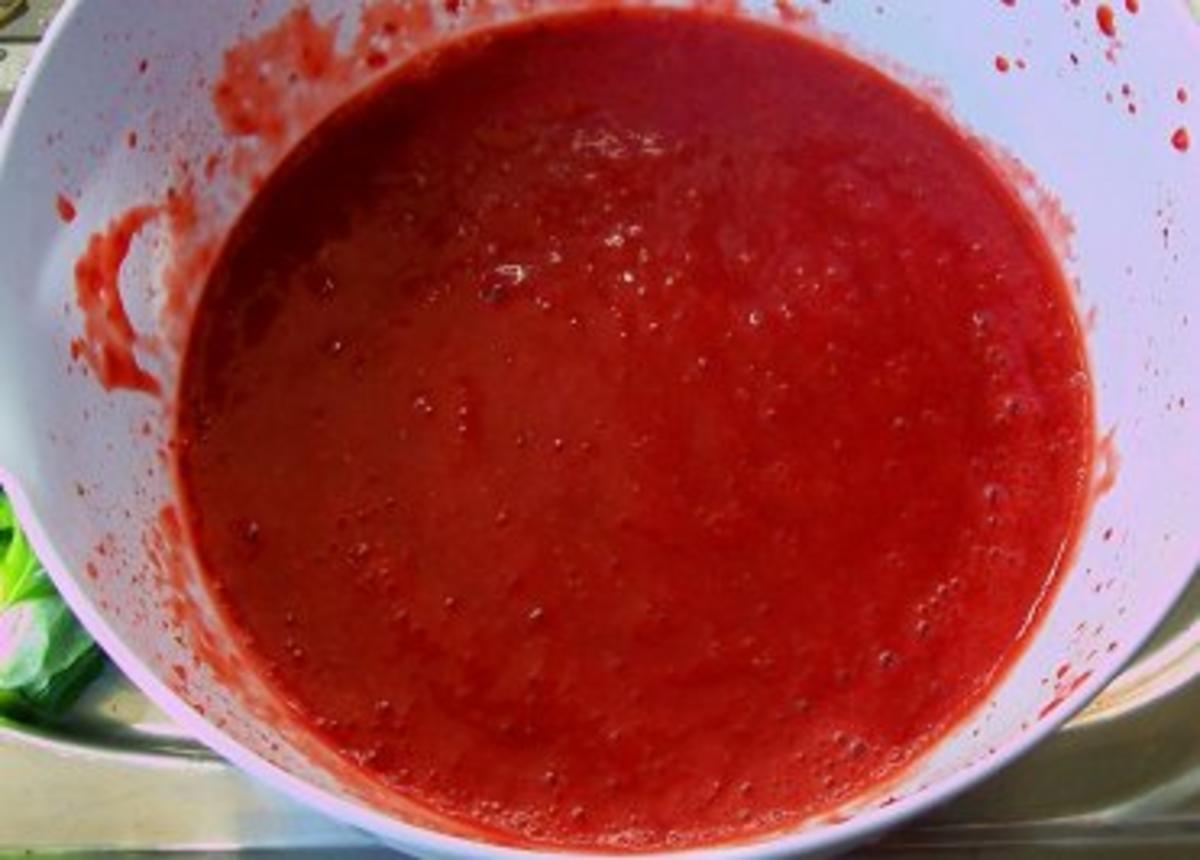 Einmachen: Erdbeer-Marmelade mit Basilikum - Rezept - Bild Nr. 2