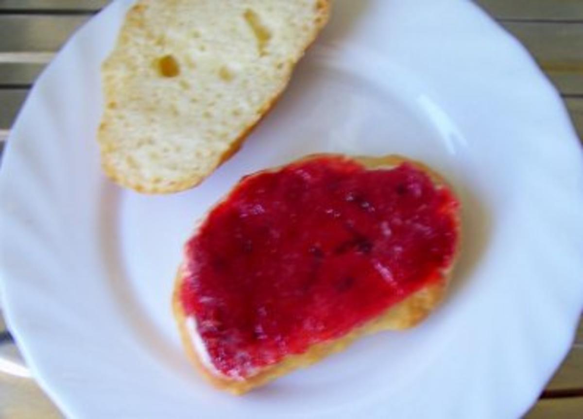 Einmachen: Erdbeer-Marmelade mit Basilikum - Rezept - Bild Nr. 5