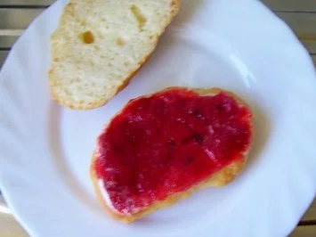 Einmachen: Erdbeer-Marmelade mit Basilikum - Rezept - Bild Nr. 5