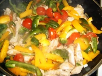 Rezept: Puten-Paprika Pfanne Bild Nr. 5 Puten-Paprika Pfanne - Rezept - Bild Nr. 5