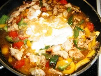 Rezept: Puten-Paprika Pfanne Bild Nr. 6 Puten-Paprika Pfanne - Rezept - Bild Nr. 6