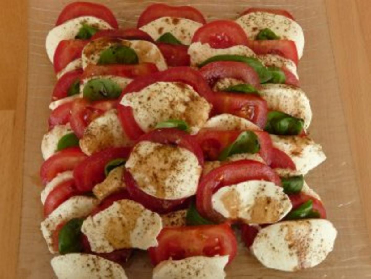 Tomaten - Mozzarella - Salat a la Nadine - Rezept