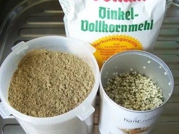 Backen: Hanf-Dinkel-Brötchen - Rezept - Bild Nr. 2