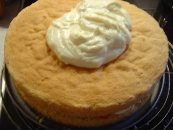 Erdbeer-Torten-Blitz... ohne Sahne, sehr lecker!!! - Rezept - Bild Nr. 8