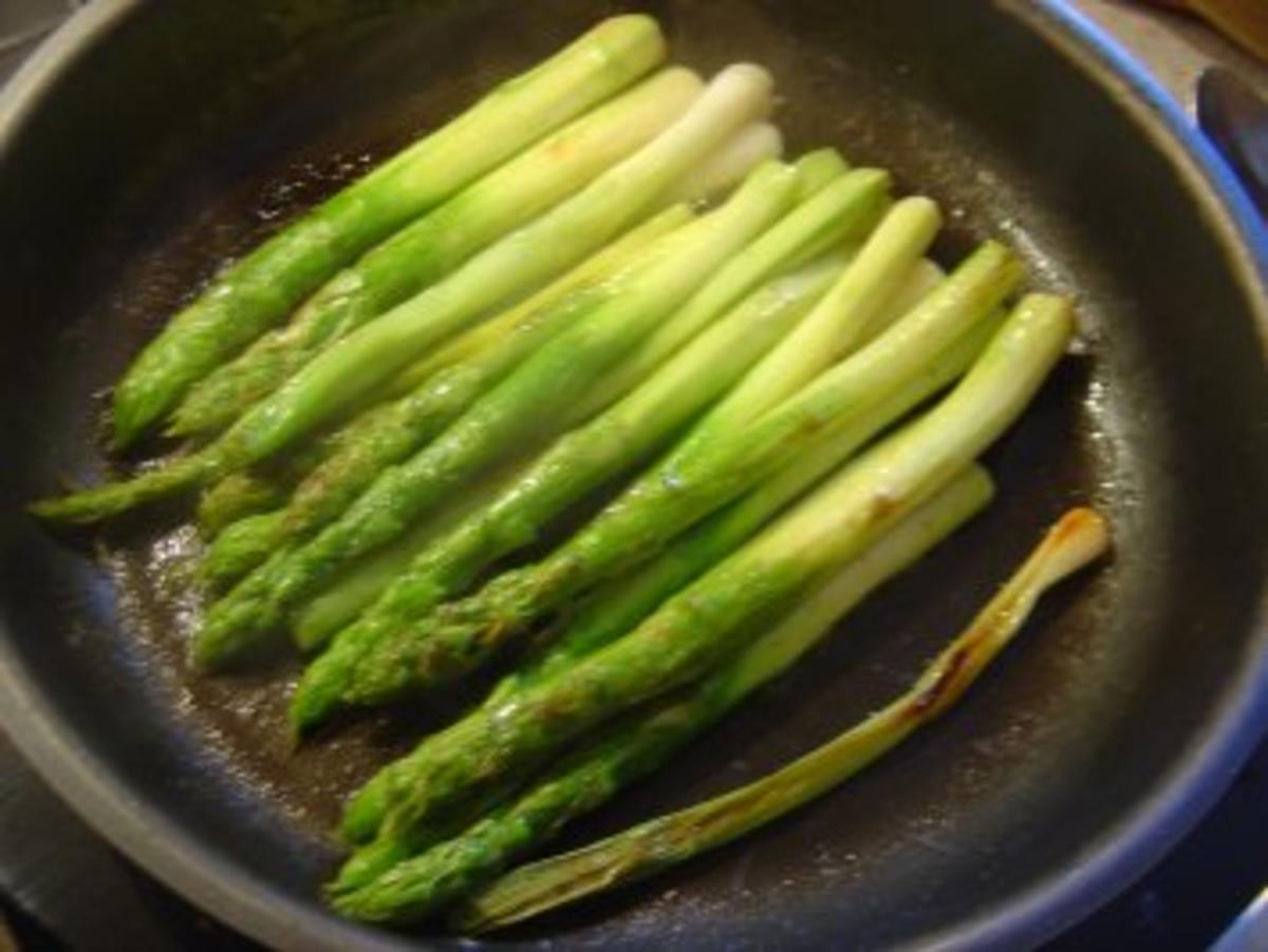 Omelette mit grünem Spargel und Lauchzwiebeln - Rezept - Bild Nr. 3