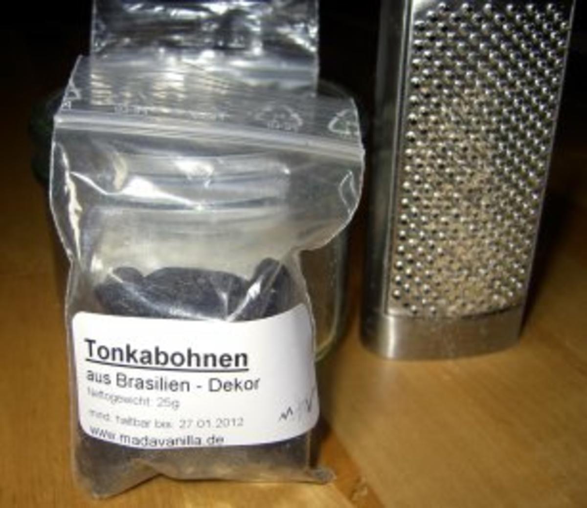 Tonka-Griesklöße auf Himbeerspiegel - Rezept - Bild Nr. 2
