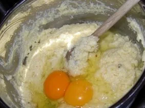 Tonka-Griesklöße auf Himbeerspiegel - Rezept - Bild Nr. 6