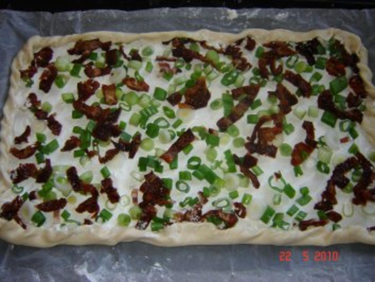 Pikante Kuchen : Kraut-Speck-Flammkuchen - Rezept - Bild Nr. 2