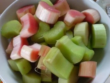 Erdbeer-Rhabarber-Torte - Rezept - Bild Nr. 5