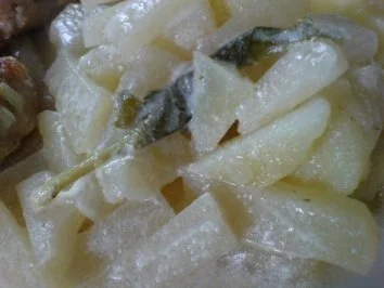 Rezept: Kohlrabigemüse zu Bouletten Bild Nr. 2 Kohlrabigemüse zu Bouletten - Rezept - Bild Nr. 2