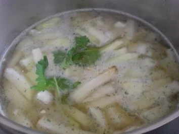 Rezept: Kohlrabigemüse zu Bouletten Bild Nr. 5 Kohlrabigemüse zu Bouletten - Rezept - Bild Nr. 5