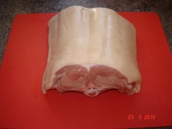 Fleisch : Knuspriger Spanferkelrücken - Rezept - Bild Nr. 2