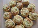 Rhabarber Hefeschnecken mit Streusel - Rezept