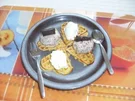 Waffeln mit Eis und Sahne - Rezept