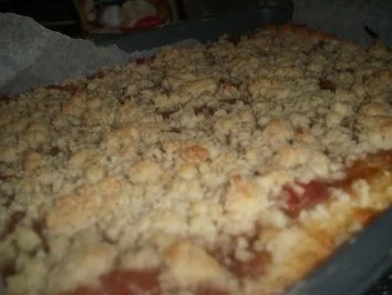 Rezept: Rhabarber-Streuselkuchen mit Quark-Butter-Teig Rhabarber-Streuselkuchen mit Quark-Butter-Teig - Rezept