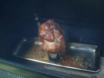 Rezept: Bierdosen - Hähnchen mit Knoblauch und Oregano, dazu Folienkartoffeln und Salat Bild Nr. 2 Bierdosen - Hähnchen mit Knoblauch und Oregano, dazu Folienkartoffeln und Salat - Rezept - Bild Nr. 2