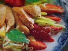 Erdbeersalat mit marinierten Hähnchenbruststreifen - Rezept