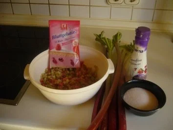 Schnelle Rhabarbertorte - Rezept