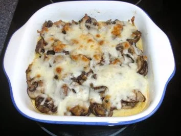 überbackene Champignonpolenta - Rezept