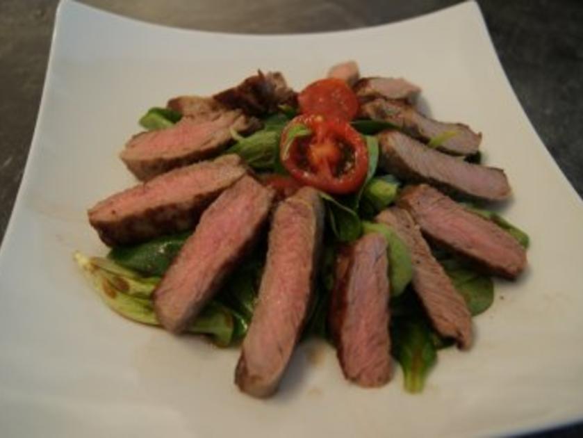Steakstreifen auf Rapunzel mit Himbeervinaigrette - einfach - 89 kcal/100g