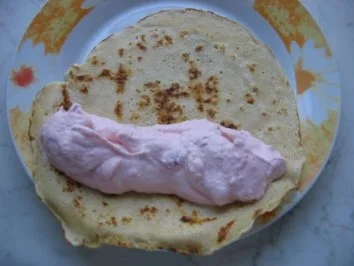 Pfannkuchen mit Erdbeersahne - Rezept - Bild Nr. 2