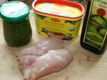 Huhn: Hähnchenröllchen mit Bärlauch-Pesto - Rezept - Bild Nr. 2