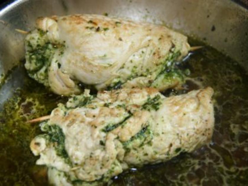 Huhn: Hähnchenröllchen mit Bärlauch-Pesto - Rezept - kochbar.de