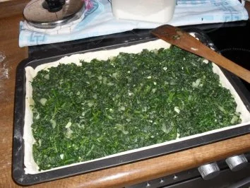 Pizza mit Thunfisch und Blattspinat - Rezept - Bild Nr. 4