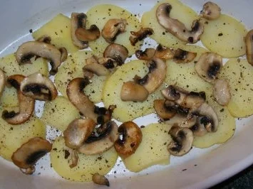 Aus dem Backofen - Hackfleisch-Kartoffel-Auflauf - Rezept - Bild Nr. 7