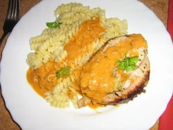 Rezept: Broccoli- Mozzarella Braten mit Brät in Tomatencremesauce Broccoli- Mozzarella Braten mit Brät in Tomatencremesauce - Rezept