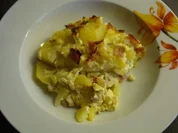 Kartoffelauflauf mit Fetacreme und Schinken - Rezept