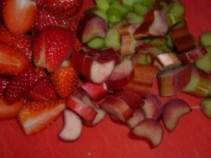 Vanilliges Rhabarber-Erdbeer-Kompott mit Schuss - Rezept - Bild Nr. 6