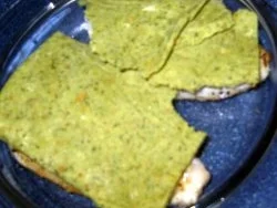 Hähnchenbrust unter Pestokruste mit pfeffriger Erdbeersauce - Rezept - Bild Nr. 9