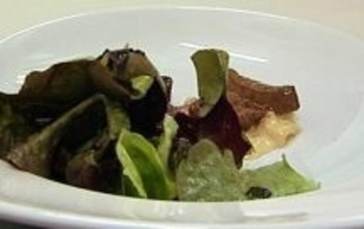 Geflügelleber an Eichblattsalat - Rezept