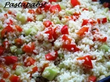 Erdnussfrikadellen mit buntem Bulgur - Rezept - Bild Nr. 3