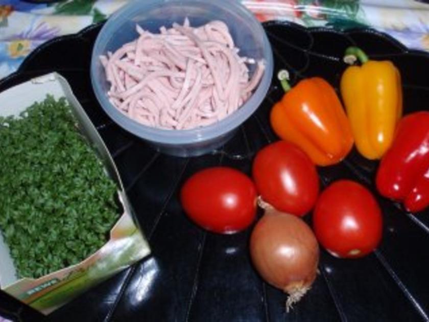Bunter Wurstsalat - schnell &amp; einfach - 168 kcal/100g