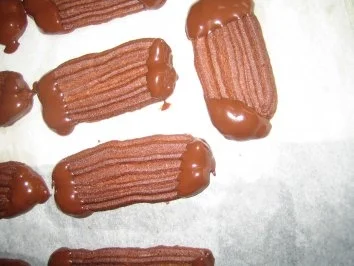 Rezept: Schoko- Katzenzungen Bild Nr. 3 Schoko- Katzenzungen - Rezept - Bild Nr. 3