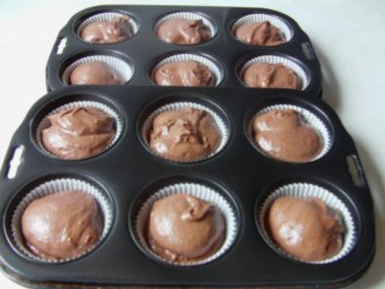 Cremegefüllte Schoko-Muffins - Rezept mit Bild - kochbar.de