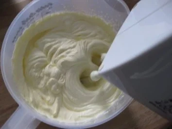 Erdbeerquarktorte mit Karamellguss - Rezept - Bild Nr. 7