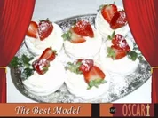 Baiserschälchen mit Erdbeeren - Rezept