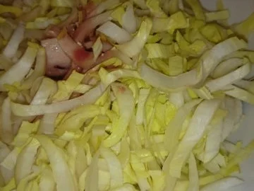 Rezept: Chicoreesalat Bild Nr. 2 Chicoreesalat - Rezept - Bild Nr. 2