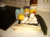 Spargel-Champignons-Gurkensalat - Rezept