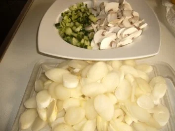 Rezept: Spargel-Champignons-Gurkensalat Bild Nr. 2 Spargel-Champignons-Gurkensalat - Rezept - Bild Nr. 2