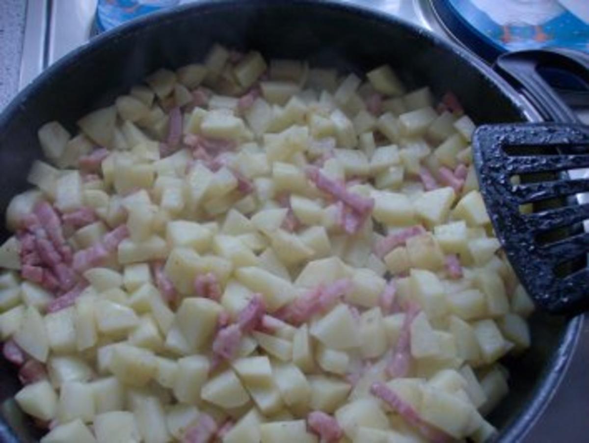 Bratkartoffeln mit Ei und Rote Bete - Rezept - Bild Nr. 3