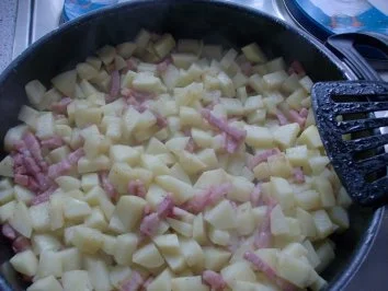 Rezept: Bratkartoffeln mit Ei und Rote Bete Bild Nr. 3 Bratkartoffeln mit Ei und Rote Bete - Rezept - Bild Nr. 3
