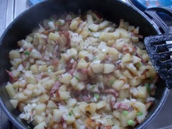 Rezept: Bratkartoffeln mit Ei und Rote Bete Bild Nr. 8 Bratkartoffeln mit Ei und Rote Bete - Rezept - Bild Nr. 8